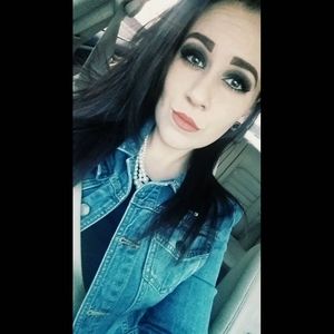 Meet your Posher, Allison